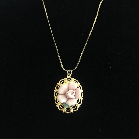 Vintage Rose Cameo Necklace - Picture 2 of 8